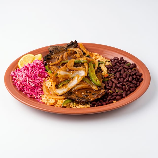 Bistec Encebollado.